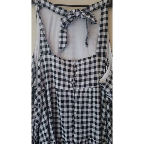 Torrid Gingham Tiered Maxi Dress Size 4X Summer Flowy Comfort - Picture 8 of 9